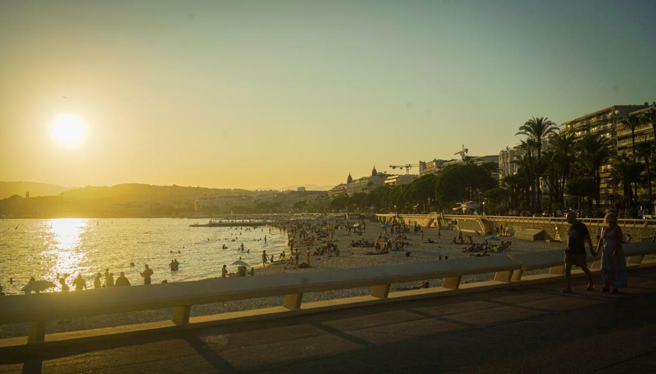 Blvd De La Croisette 82A, Cannes, La Reale Exterior foto
